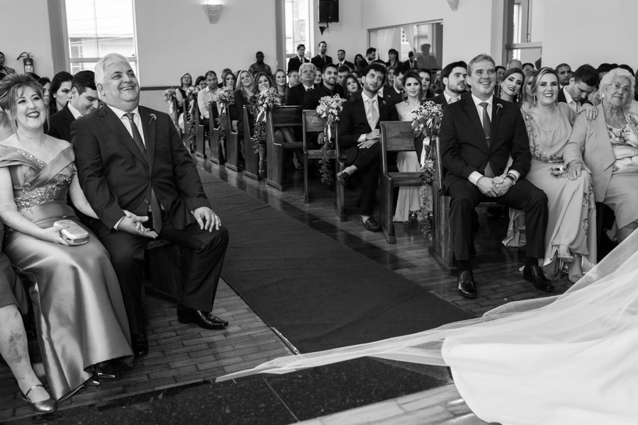 Casamento Andressa e Rafael registrado pela premiada fotógrafa de Natália Diniz. Fotografia de casamento em Belo Horizonte e Campo Belo Mg